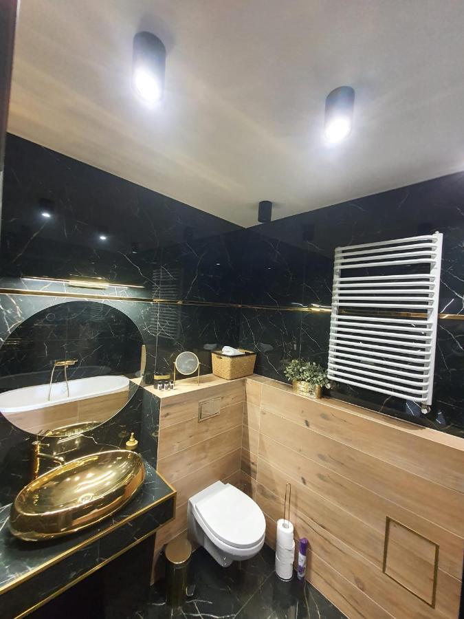 Apartament Dubaj Gliwice Bagian luar foto