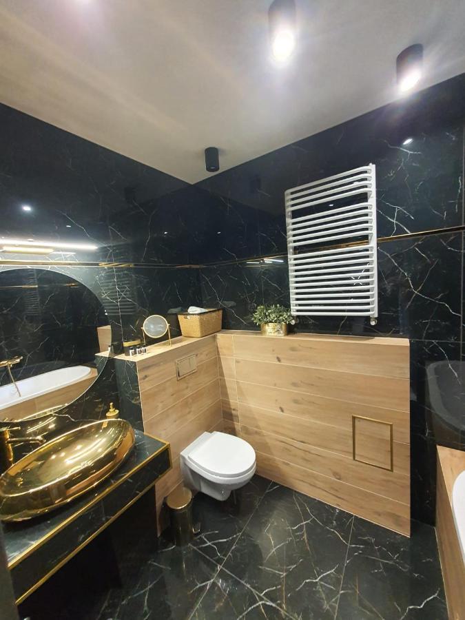 Apartament Dubaj Gliwice Bagian luar foto