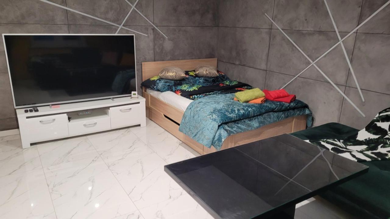 Apartament Dubaj Gliwice Bagian luar foto